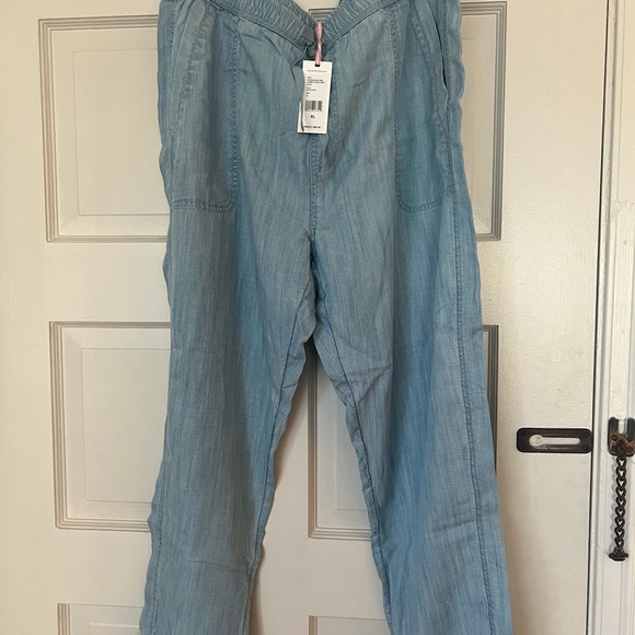 Vineyard Vines Chambray Joggers - Picture 2 of 5